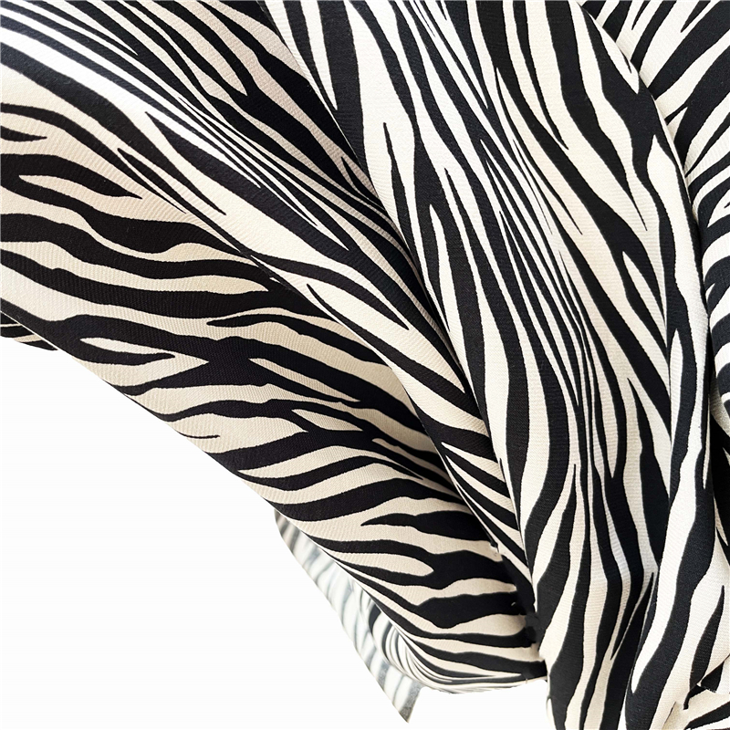 56 rayon 44 viscose satin Fabrik cetakan haiwan zebra haiwan