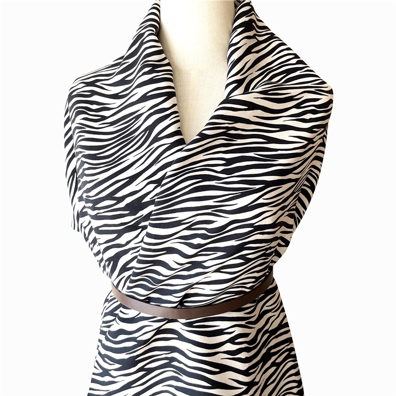 56 rayon 44 viscose satin Fabrik cetakan haiwan zebra haiwan